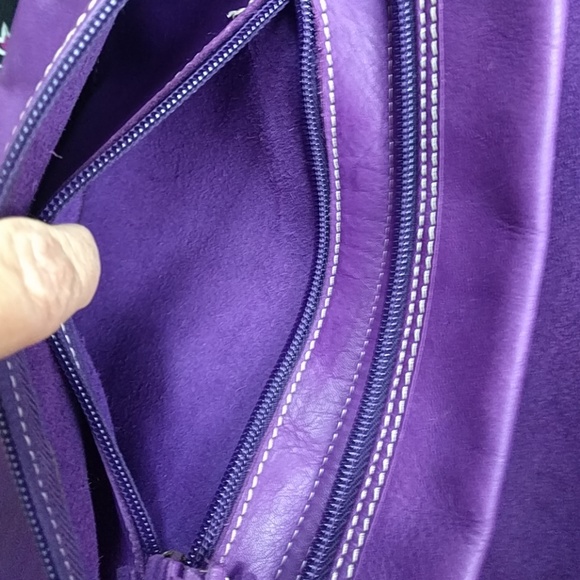 VTG Joan & D. cross body bag/color trend purple